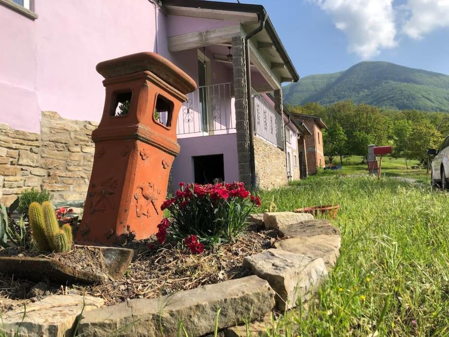 Villa La Casa Sulla Collina Varsi Exterior foto